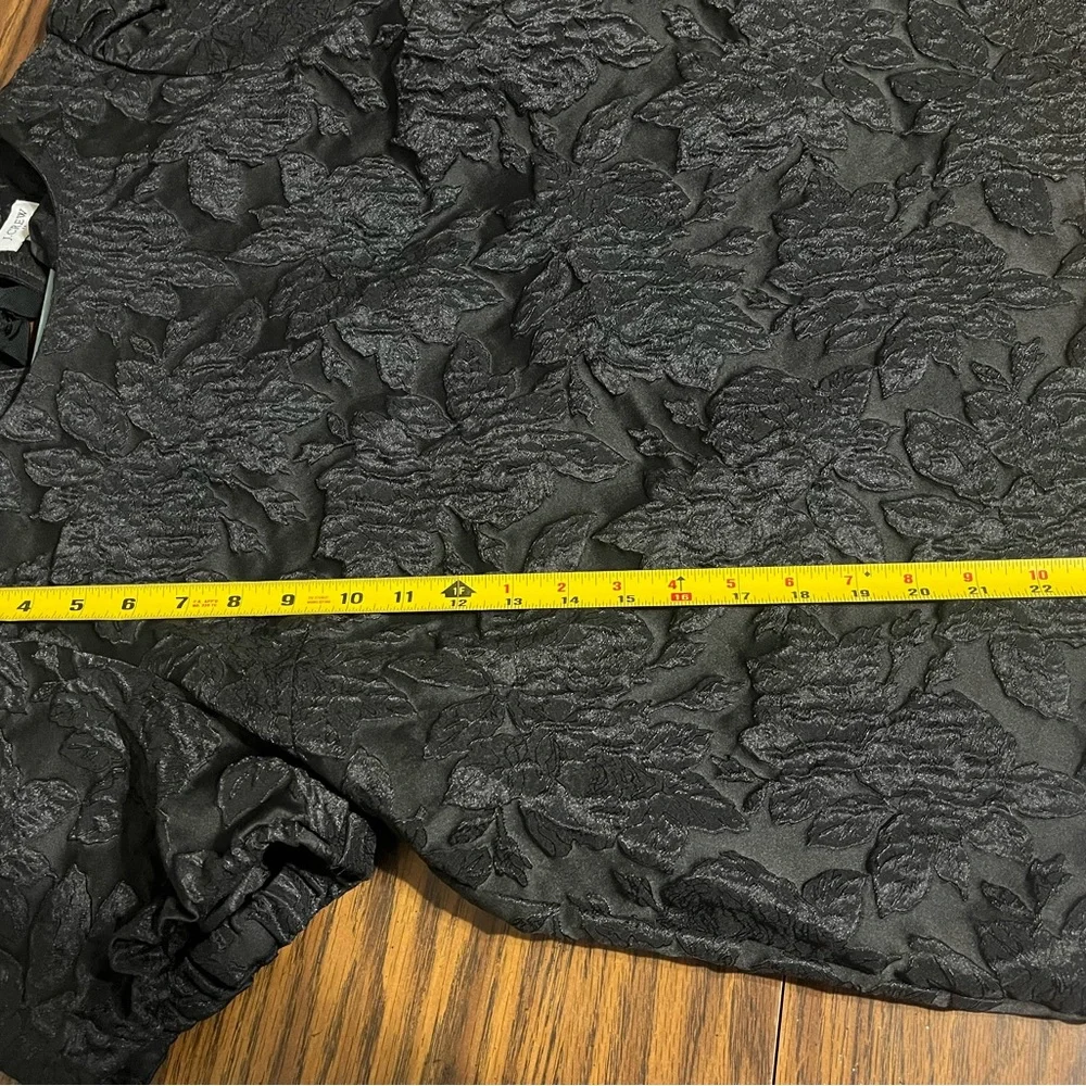 Elegant Black‎ Textured Women's Top
